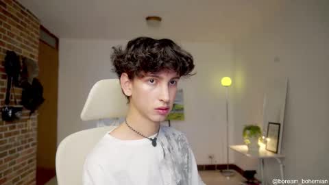 Snapshot of boream_ chatting on 10/03/25, 12:02 Bream online show from 10/03/25, 12:02