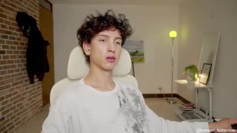 Snapshot of boream_ chatting on 10/06/25, 12:35 Bream online show from 10/06/25, 12:35