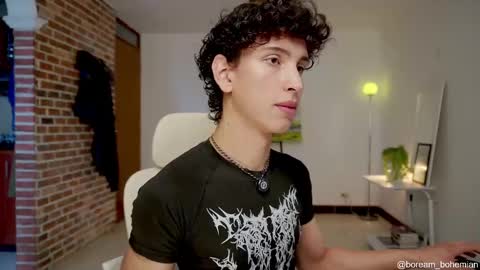 Snapshot of boream_ chatting on 10/20/25, 03:12 Bream online show from 10/20/25, 03:12