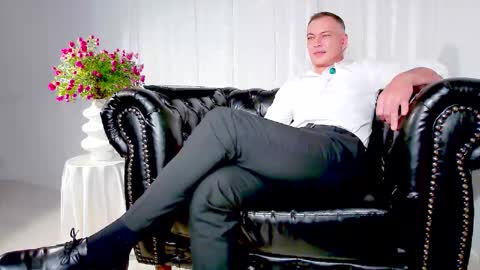 Borieth online show from 10/17/25, 06:54