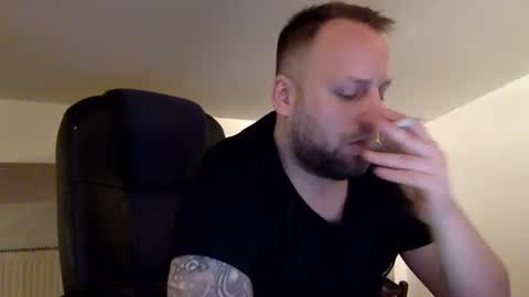 hugo online show from 04/18/26, 01:53