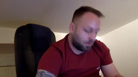 hugo online show from 04/21/26, 02:51