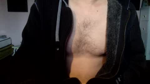 Snapshot of borisvian75019 chatting on 12/03/24, 09:55 HornyBoo online show from 12/03/24, 09:55