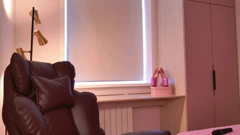 Hallie online show from 04/23/26, 06:58