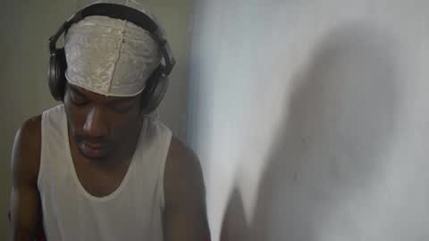 boss_playa98 online show from 06/25/26, 09:52