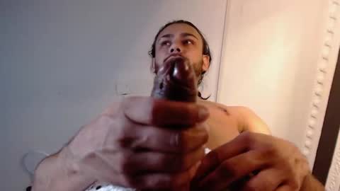 Snapshot of bossdominator1 chatting on 10/10/25, 04:55 Boss online show from 10/10/25, 04:55