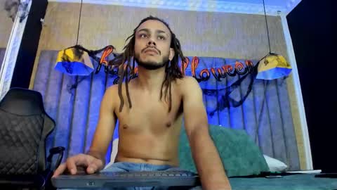 Snapshot of bossdominator1 chatting on 10/25/25, 02:46 Boss online show from 10/25/25, 02:46