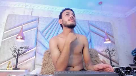 Snapshot of bossdominator1 chatting on 01/16/26, 01:04 Boss online show from 01/16/26, 01:04