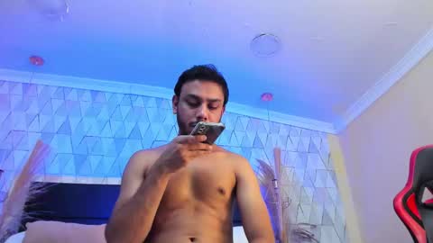 Snapshot of bossdominator1 chatting on 02/13/26, 12:56 Boss online show from 02/13/26, 12:56