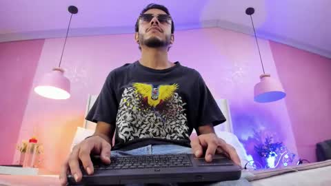 Snapshot of bossdominator1 chatting on 02/17/26, 12:23 Boss online show from 02/17/26, 12:23