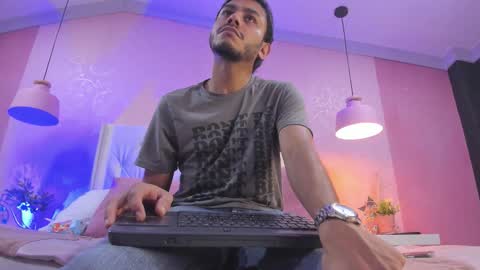 Snapshot of bossdominator1 chatting on 02/18/26, 12:45 Boss online show from 02/18/26, 12:45