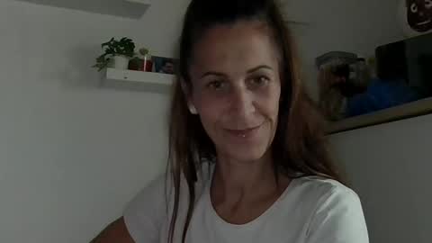 Snapshot of bosslady99 chatting on 10/28/25, 06:32 Bosslady99 online show from 10/28/25, 06:32