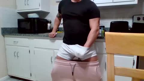 Snapshot of bosslife505050 chatting on 02/08/25, 11:45 The Italian Boss  online show from 02/08/25, 11:45