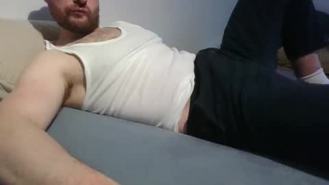Snapshot of bottomtsinner chatting on 11/21/25, 01:54 bottomtsinner online show from 11/21/25, 01:54
