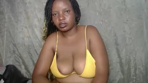 Snapshot of botty_halo chatting on 12/15/25, 12:53 miah online show from 12/15/25, 12:53