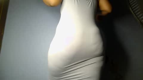 botty_queen online show from 04/29/26, 06:58