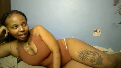 botty_queen online show from 05/27/26, 07:22