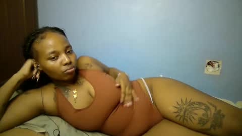 botty_queen online show from 05/28/26, 08:06