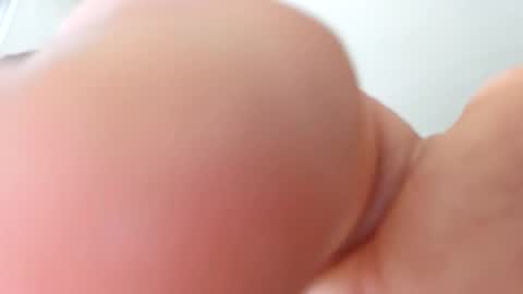 Snapshot of boujibitchproduction chatting on 01/23/25, 10:22 ciyro online show from 01/23/25, 10:22