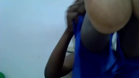 bouncy_vee online show from 04/06/26, 11:33