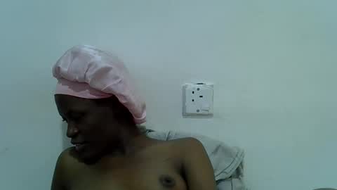 Snapshot of bouncy_vee chatting on 05/17/26, 12:56 bouncy_vee online show from 05/17/26, 12:56