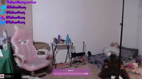 Snapshot of boundbunny98 chatting on 03/06/25, 02:09 TheBoundBunny online show from 03/06/25, 02:09