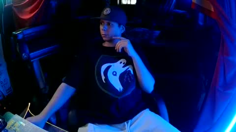 Bowerboi1217 online show from 05/02/26, 02:49