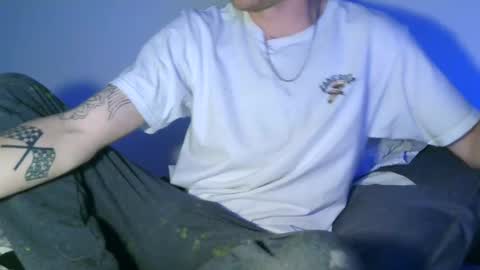 Snapshot of bowser2334 chatting on 01/29/25, 05:19 Jason Jax online show from 01/29/25, 05:19