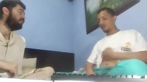 Snapshot of bowsy462 chatting on 10/06/25, 10:40 Juan F online show from 10/06/25, 10:40