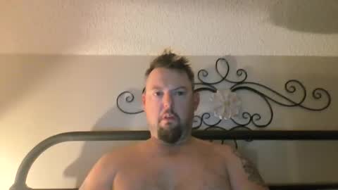 bowtieguy84 online show from 10/17/25, 11:13