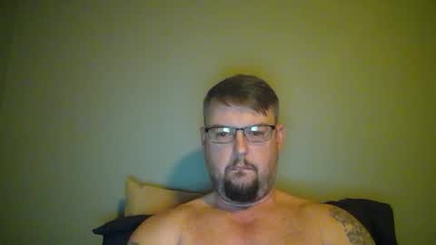 bowtieguy84 online show from 04/15/26, 02:18