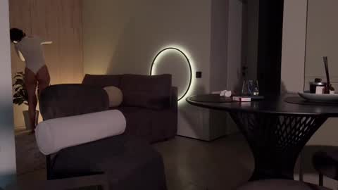 Snapshot of bowtorina chatting on 01/29/25, 02:32 Brat and Confident Real Femdon Not for everyone online show from 01/29/25, 02:32