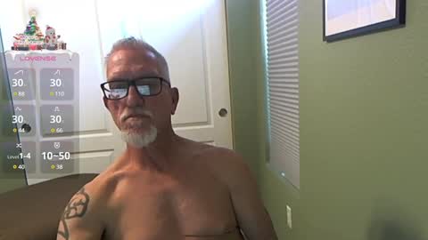 Snapshot of boxerunderwear chatting on 12/24/24, 10:06 Kev online show from 12/24/24, 10:06