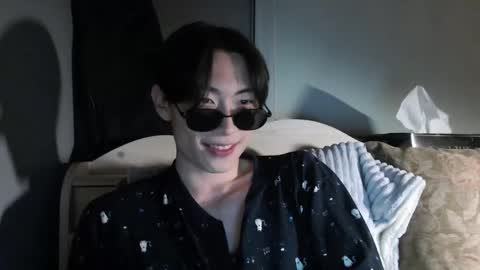 Snapshot of boxman556990 chatting on 01/17/25, 09:39 boxman556990 online show from 01/17/25, 09:39