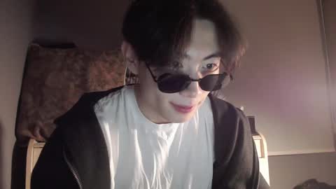 Snapshot of boxman556990 chatting on 01/19/25, 12:28 boxman556990 online show from 01/19/25, 12:28