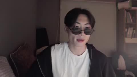 Snapshot of boxman556990 chatting on 01/21/25, 03:21 boxman556990 online show from 01/21/25, 03:21