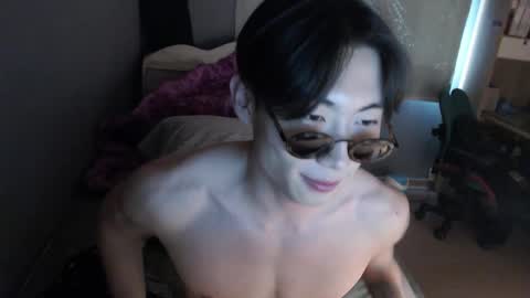 Snapshot of boxman556990 chatting on 02/22/25, 04:29 boxman556990 online show from 02/22/25, 04:29