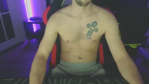 boy_t0y89 online show from 01/27/25, 06:09