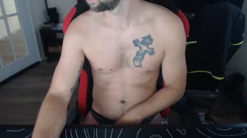 boy_t0y89 online show from 10/13/25, 12:16