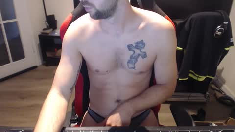 boy_t0y89 online show from 10/20/25, 06:36