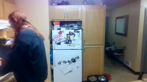 Snapshot of boyandfriend chatting on 11/26/25, 12:22 clay online show from 11/26/25, 12:22