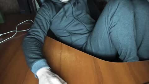 BoyApollon online show from 12/16/25, 06:51