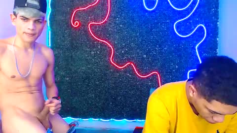 Snapshot of boybigcock_25cm chatting on 12/23/24, 06:22 jhon deivis online show from 12/23/24, 06:22