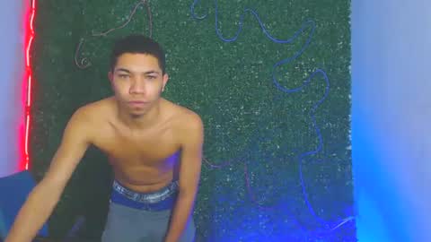 Snapshot of boybigcock_25cm chatting on 01/10/25, 02:57 jhon deivis online show from 01/10/25, 02:57