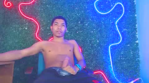 Snapshot of boybigcock_25cm chatting on 01/16/25, 01:06 jhon deivis online show from 01/16/25, 01:06