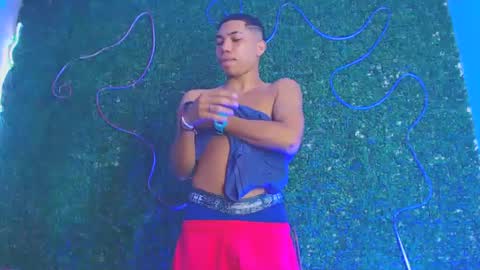 Snapshot of boybigcock_25cm chatting on 01/22/25, 02:04 jhon deivis online show from 01/22/25, 02:04