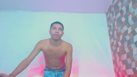 Snapshot of boybigcock_25cm chatting on 02/05/25, 01:26 jhon deivis online show from 02/05/25, 01:26