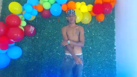 Snapshot of boybigcock_25cm chatting on 02/07/25, 11:01 jhon deivis online show from 02/07/25, 11:01