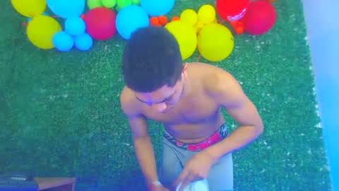 Snapshot of boybigcock_25cm chatting on 02/14/25, 05:19 jhon deivis online show from 02/14/25, 05:19