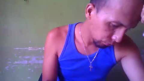 Snapshot of boycumlatino21 chatting on 12/25/24, 05:58 Boy online show from 12/25/24, 05:58